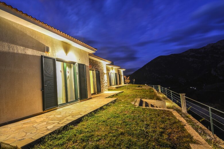Apartamentos Pleiades Village