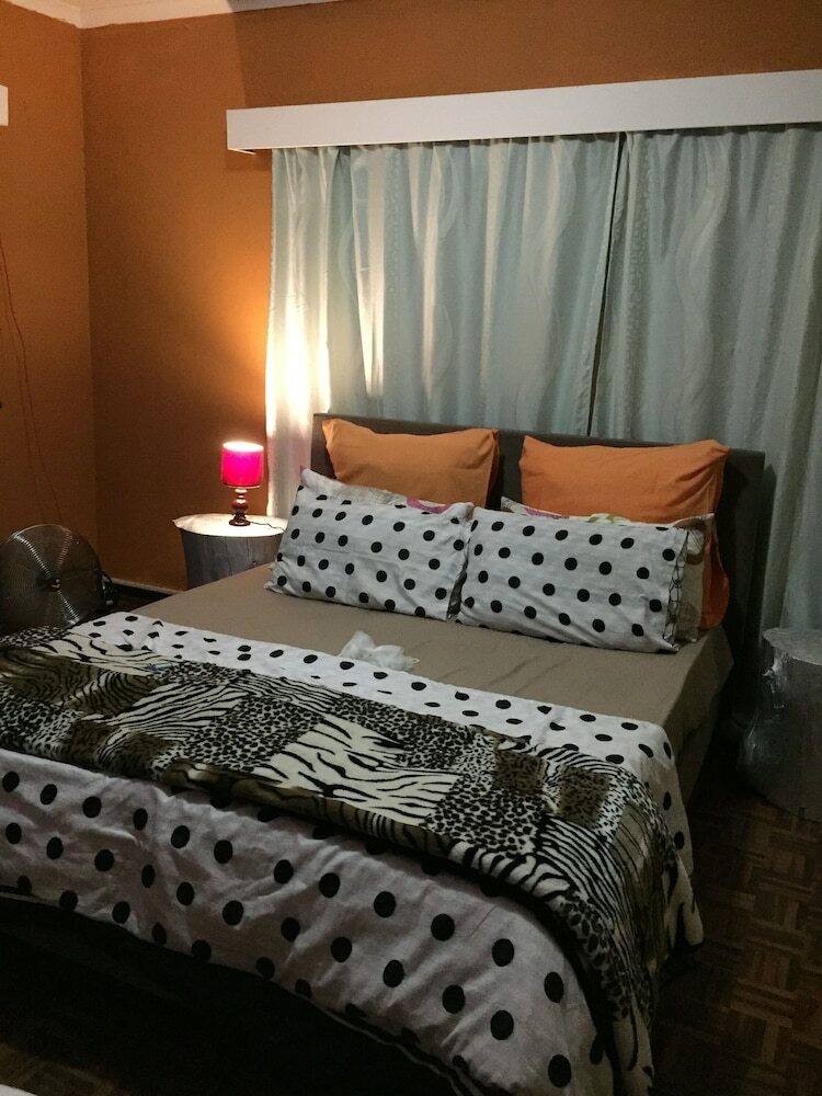 Hotel Tshepa Guesthouse