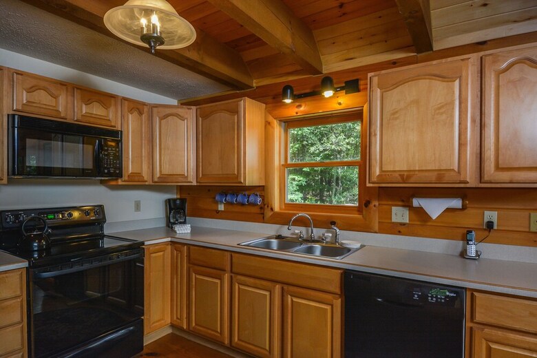 Lucky Bear Lodge 5 Bedroom House