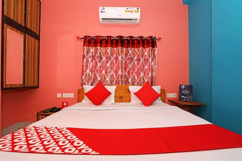 Hotel Oyo 16059 Roland Inn
