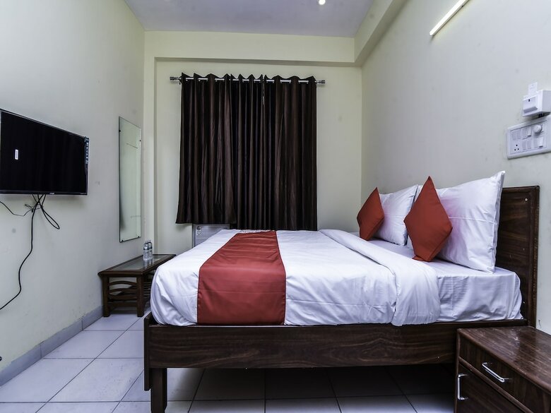 Hotel Oyo 20031 Flagship Jaypee Hospital