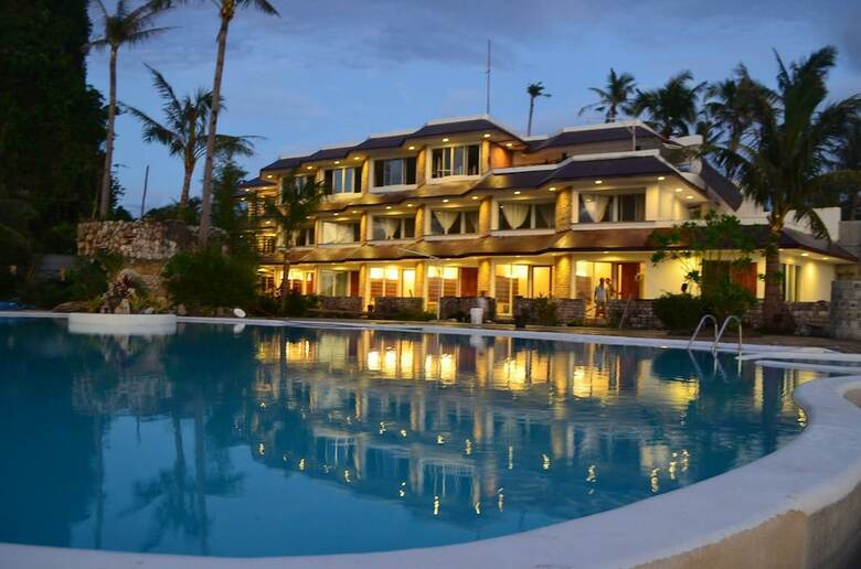 Hotel Caluwayan Palm Island Resort