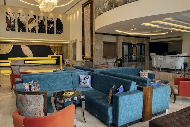 Hotel Zone By The Park Jammu