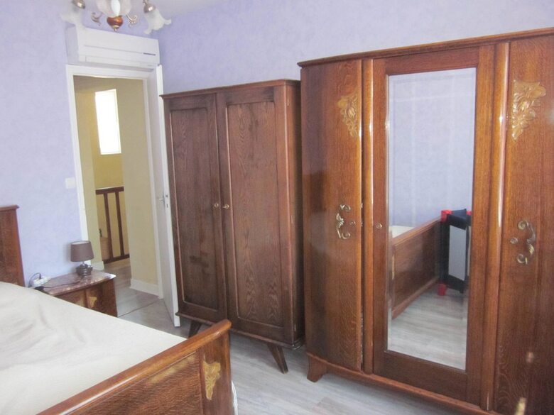 Hotel Chambres Dans Maison de Vacances Avec Spa Ext�rieur