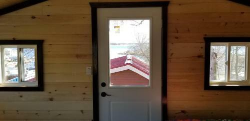 Stoneburg Cove Resort