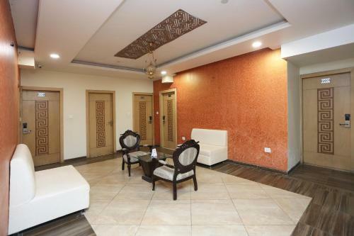 Capital O 1547 Hotel The Oasis