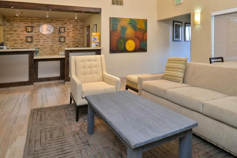 Hotel Comfort Suites At Tucson Mall