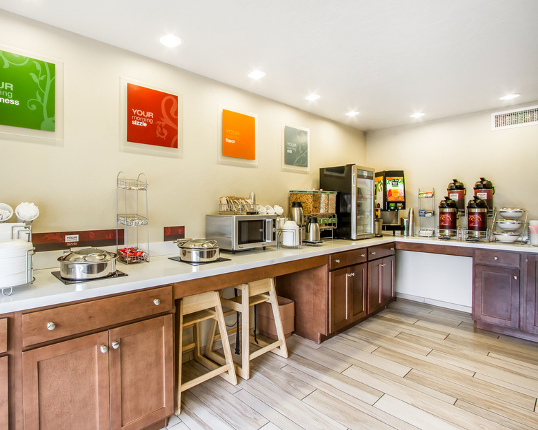Hotel Comfort Suites At Tucson Mall
