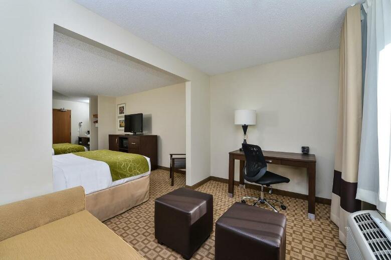 Hotel Comfort Suites At Tucson Mall