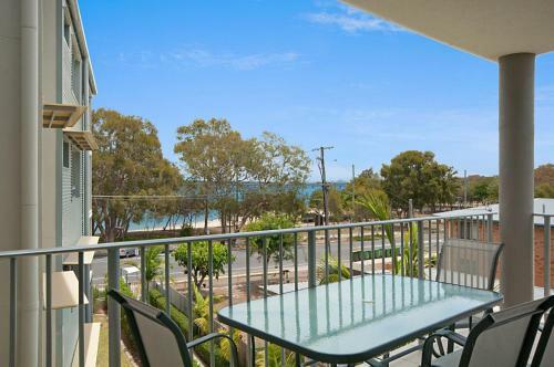 Spectacular Unit Overlooking Pumicestone Passage - Welsby Pde, Bongaree