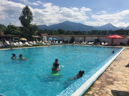 Valentina Heights Chalet Hotel