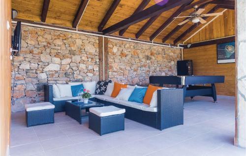 Holiday Home Siritovci 04