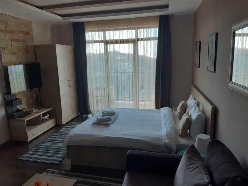 Milmari Apartments Joy M17