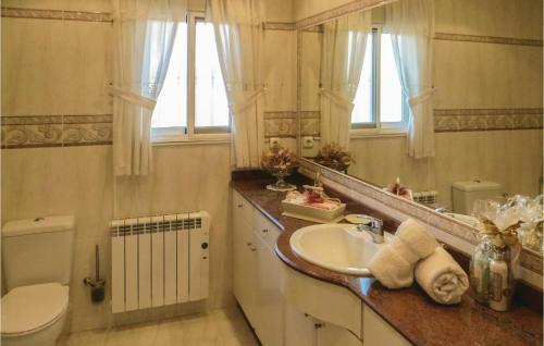 Three-bedroom Holiday Home In Benferri
