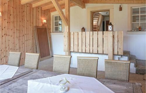 Five-bedroom Holiday Home In Presseck