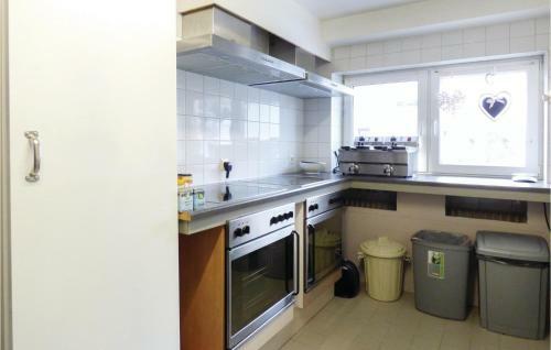 Eighteen-bedroom Holiday Home In Oberstadfeld