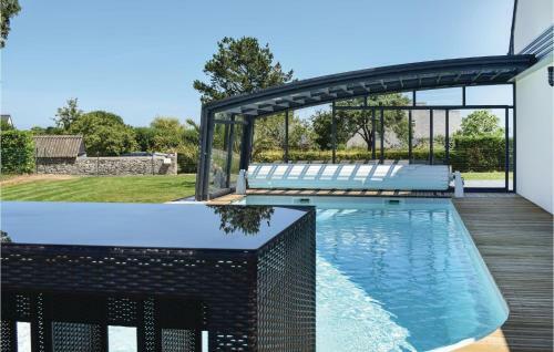 Four-bedroom Holiday Home In Plouezec