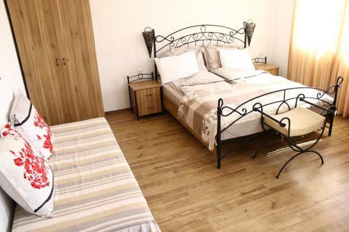 Hostal Family Hotel Bellehouse