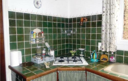 Three-bedroom Holiday Home In Eyguians