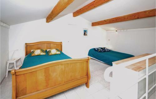 Five-bedroom Holiday Home In Poulx