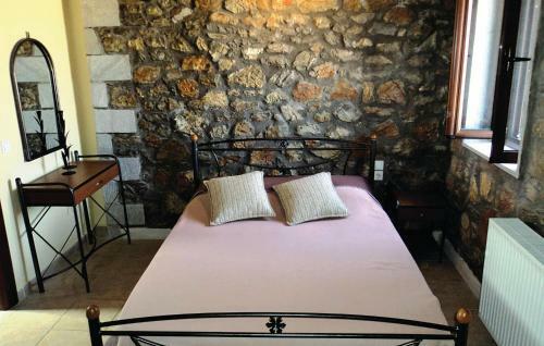 Two-bedroom Holiday Home In Paralio Astros