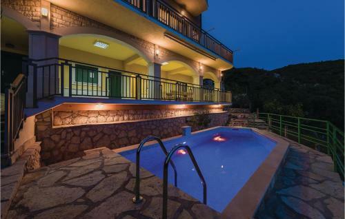 Holiday Home Mirlovic Polje Bb V