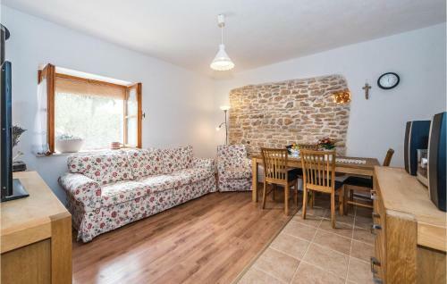 Three-bedroom Holiday Home In Mratovo