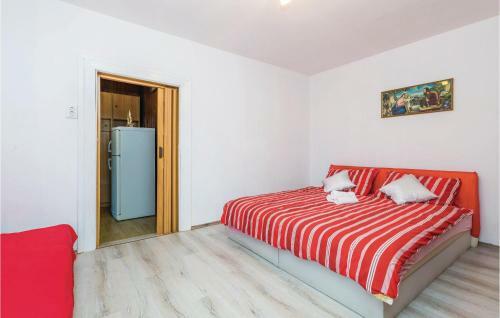 Three-bedroom Holiday Home In Severin Na Kupi