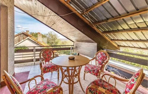 Four-bedroom Holiday Home In Plaski