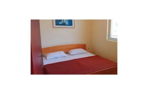 Three-bedroom Holiday Home In Herceg Novi