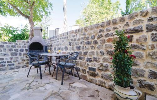 Three-bedroom Holiday Home In Igalo