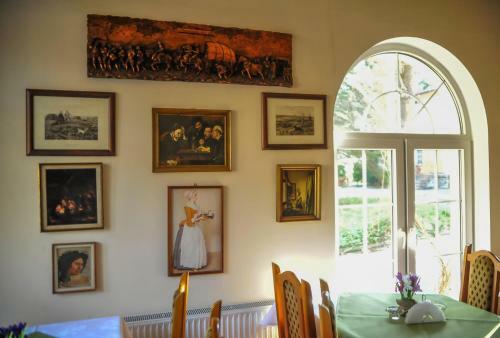 Hostal Willa Elysium