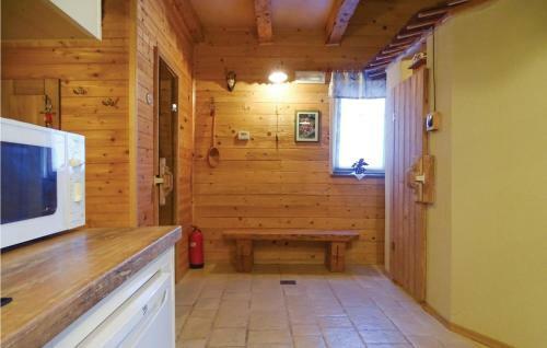Two-bedroom Holiday Home In Pivka