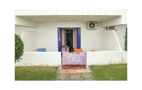 Two-bedroom Holiday Home In Melissi
