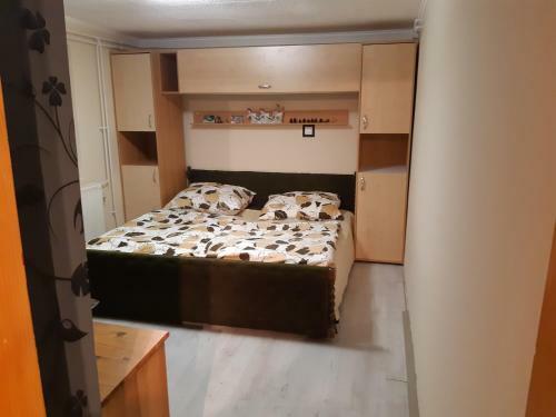 Apartments In Balatongy�r�k 36212