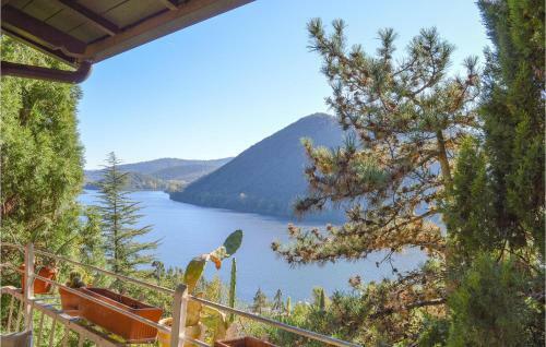Two-bedroom Holiday Home In Piediluco