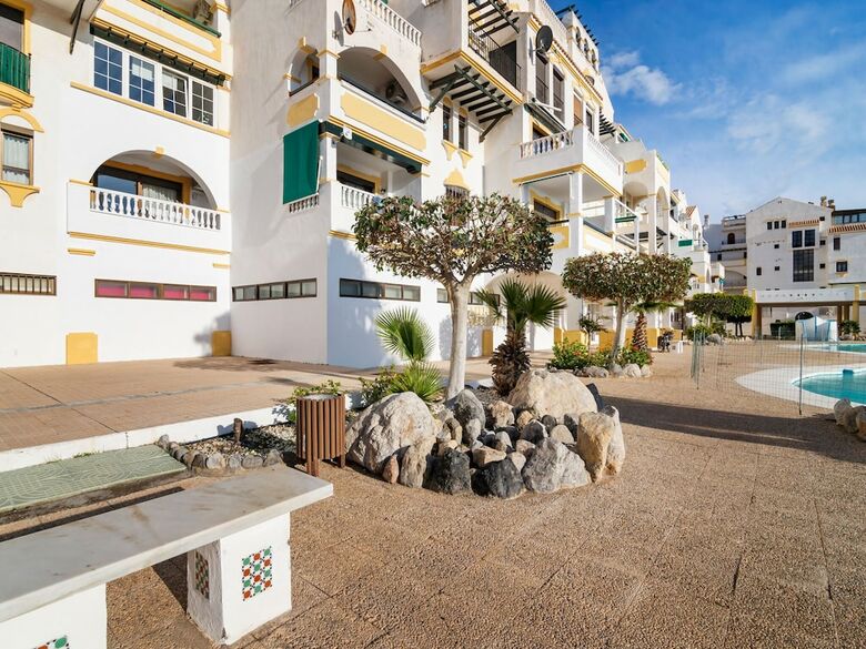 Lovely Apartment In Roquetas de Mar With Balcony