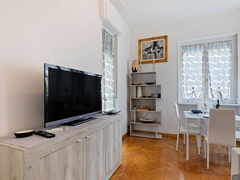 Cosy Holiday Home In Sanremo With Balcony