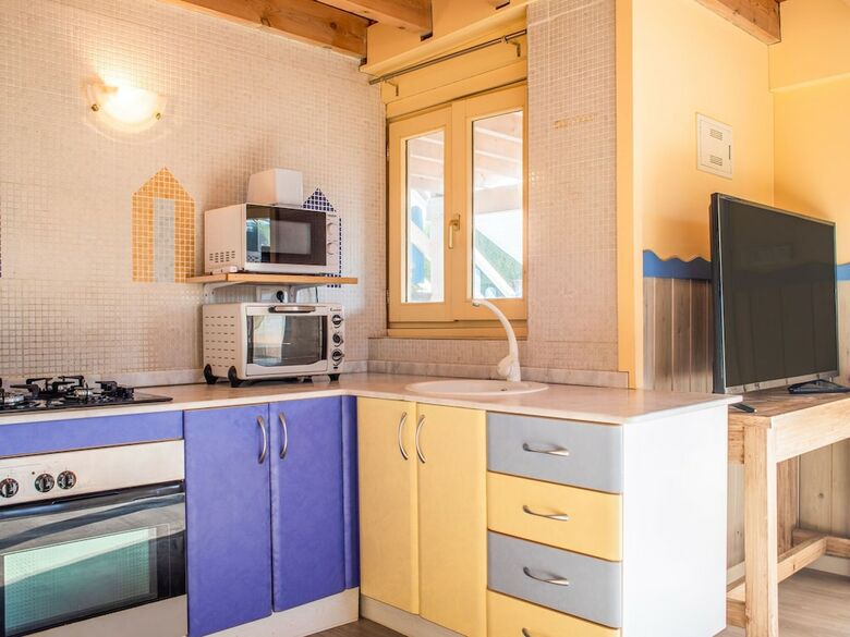 Beautiful Bungalow In Oliva With Swimming Pool