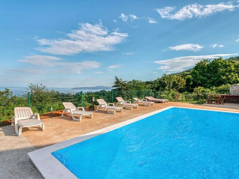 Simplistic Holiday Home In Lovran With Swimming Pool