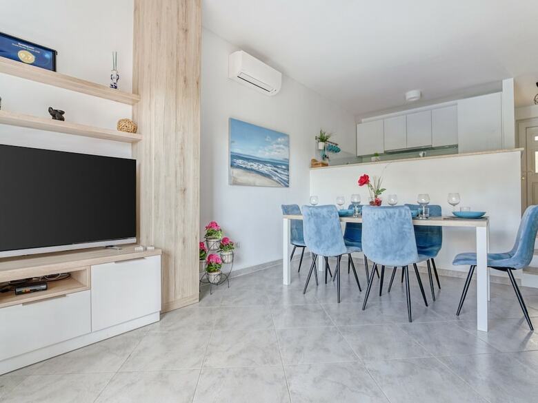 Modern Holiday Home In Umag With Private Whirlpool