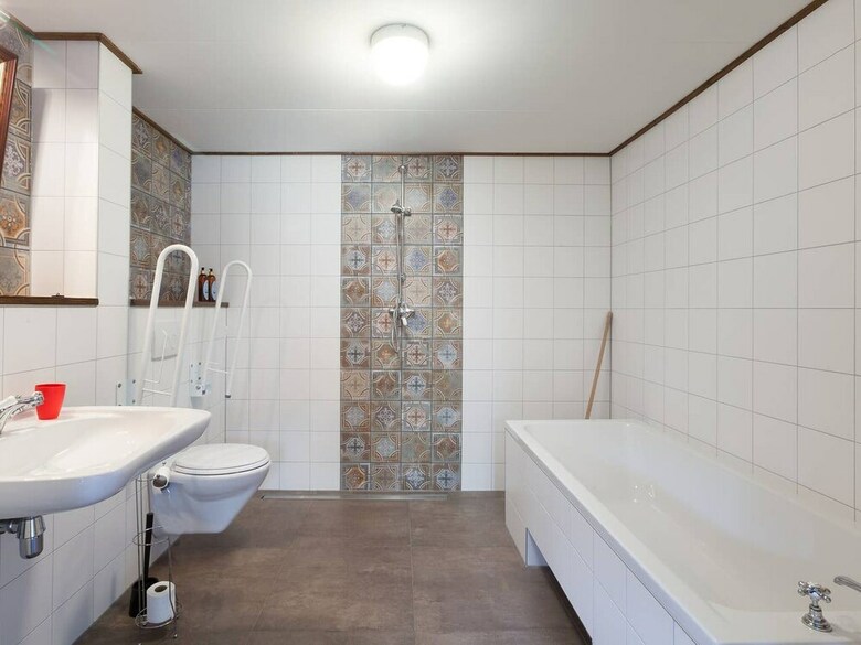 Elegant Holiday Home With Horssen With Terrace