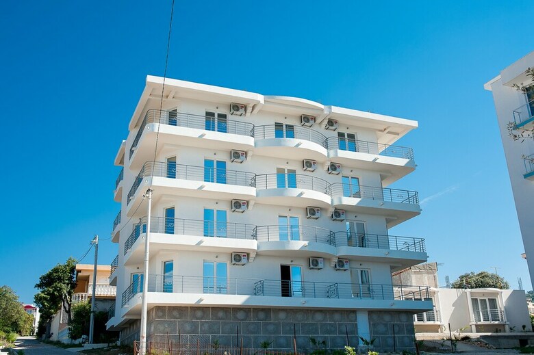 Open Sea Luxury Apartments