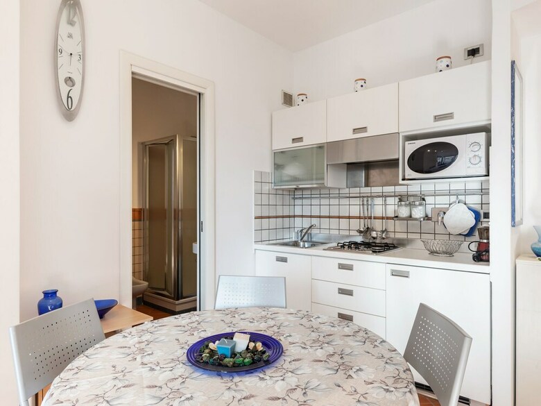 Attractive Apartment In Sanremo With Balcony