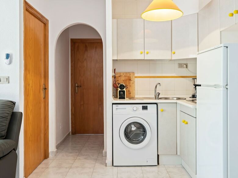 Cozy Apartment In Torrevieja With Balcony