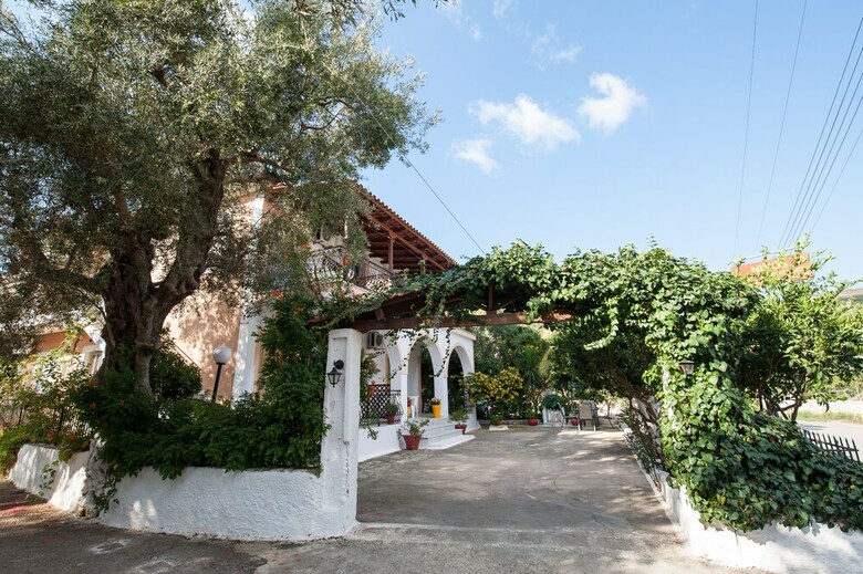 Hotel Nikos Studios