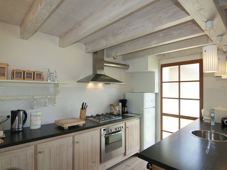 Gorgeous Holiday Home In Roussines With Terrace