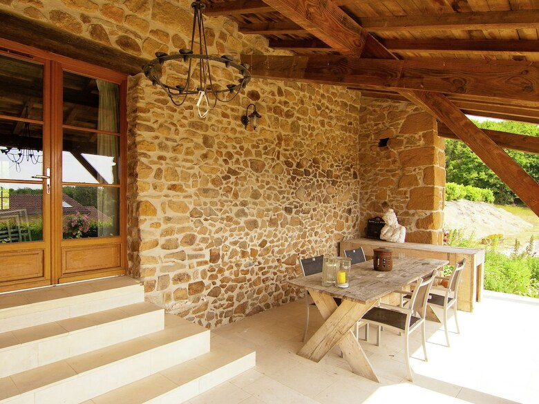 Gorgeous Holiday Home In Roussines With Terrace