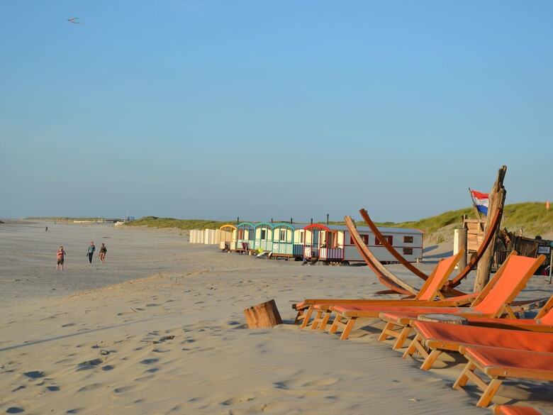 Unique Bungalow On The Dunes At Only 200 M. From The Beach