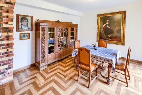 Agroturismo Folwark Bia?ych Bocian�w